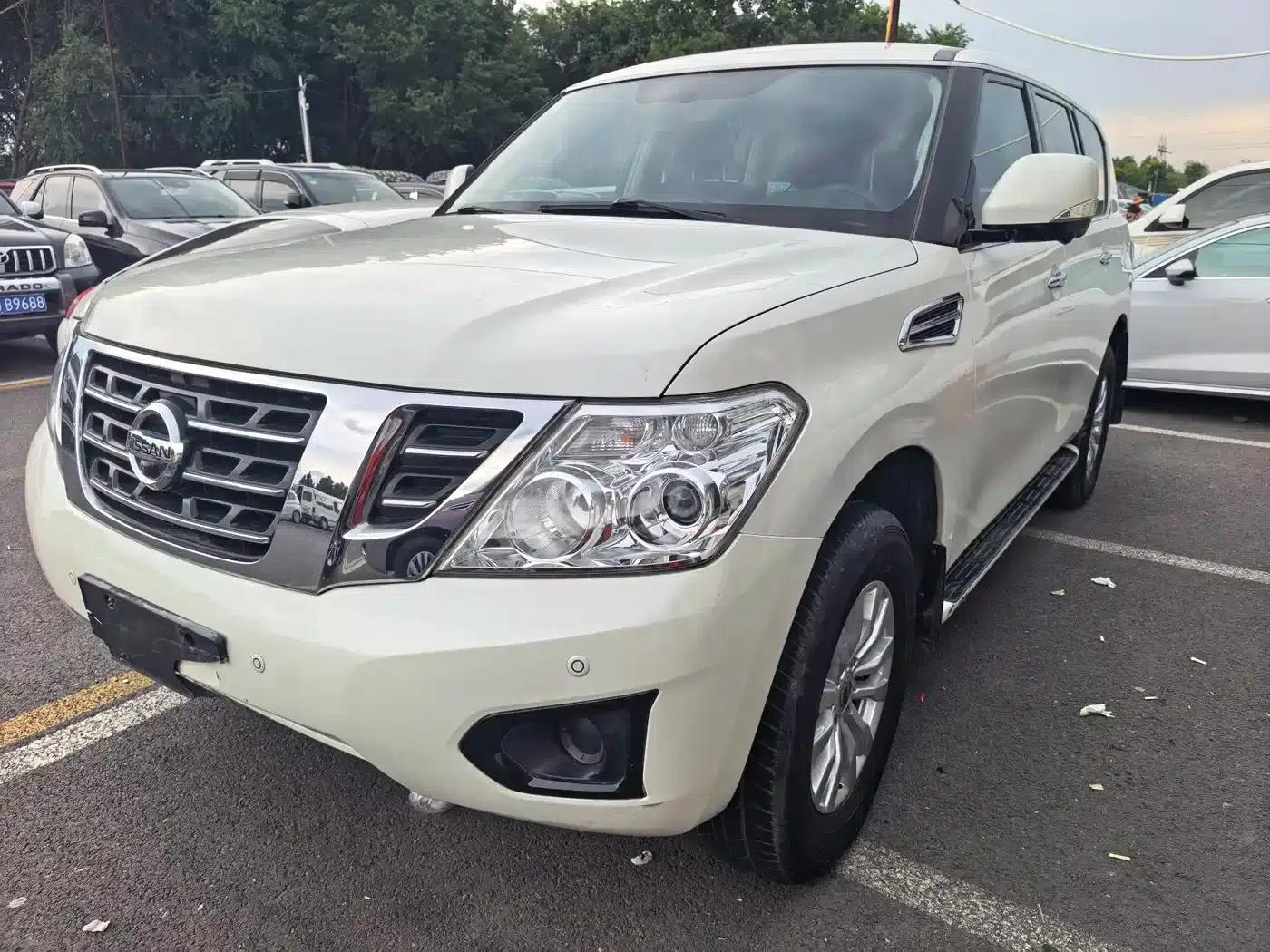 Nissan Patrol 2018 4.0L Leader Edition — миниатюра 1
