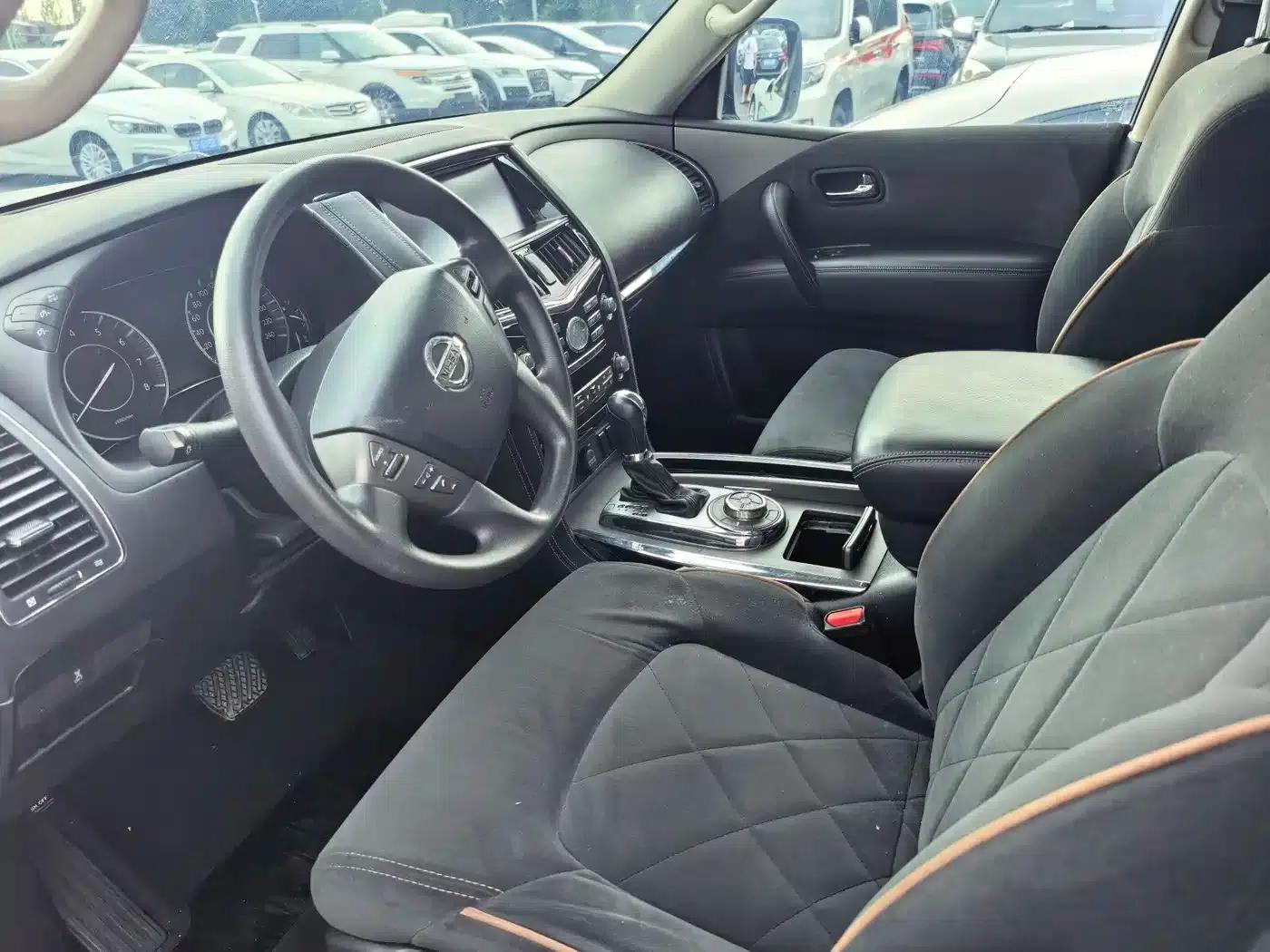 Nissan Patrol 2018 4.0L Leader Edition — миниатюра 6