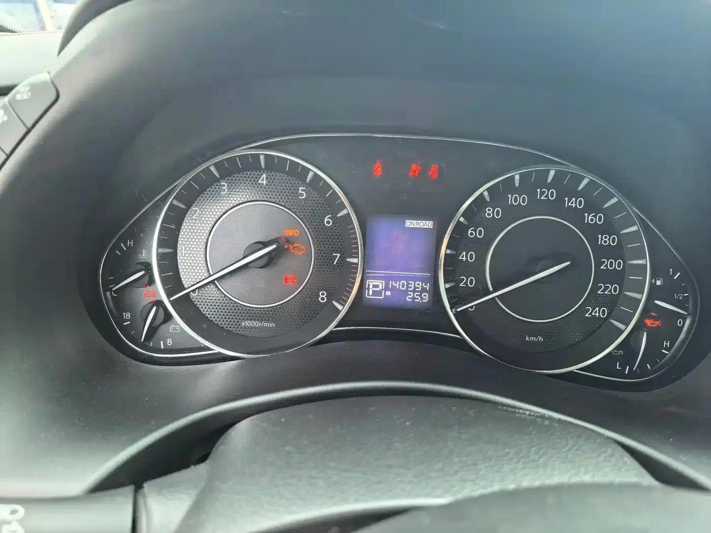 Nissan Patrol 2018 4.0L Leader Edition — миниатюра 8