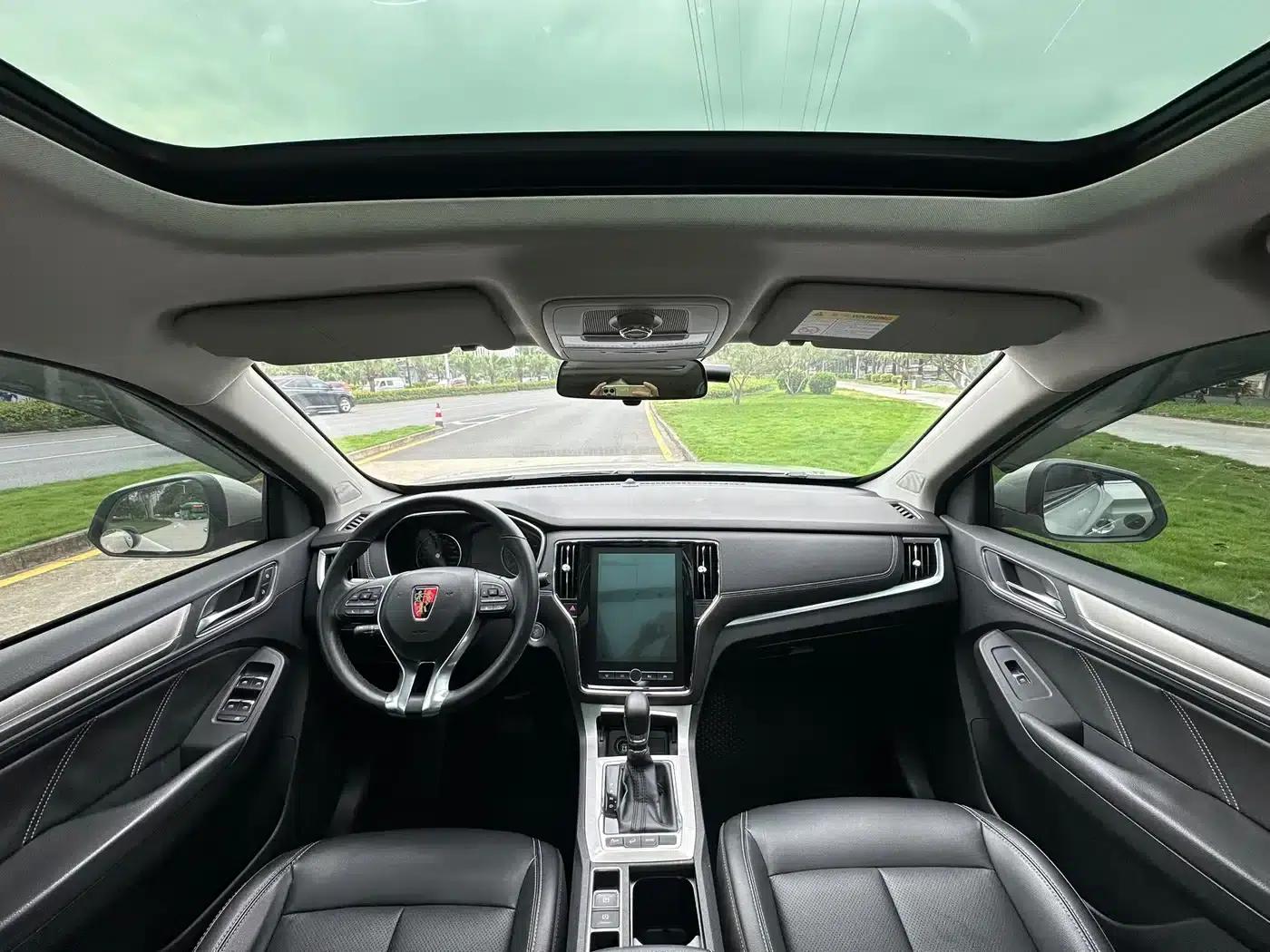 Roewe RX5 New Energy 2018 eRX5 50T Hybrid Premium Edition — миниатюра 5