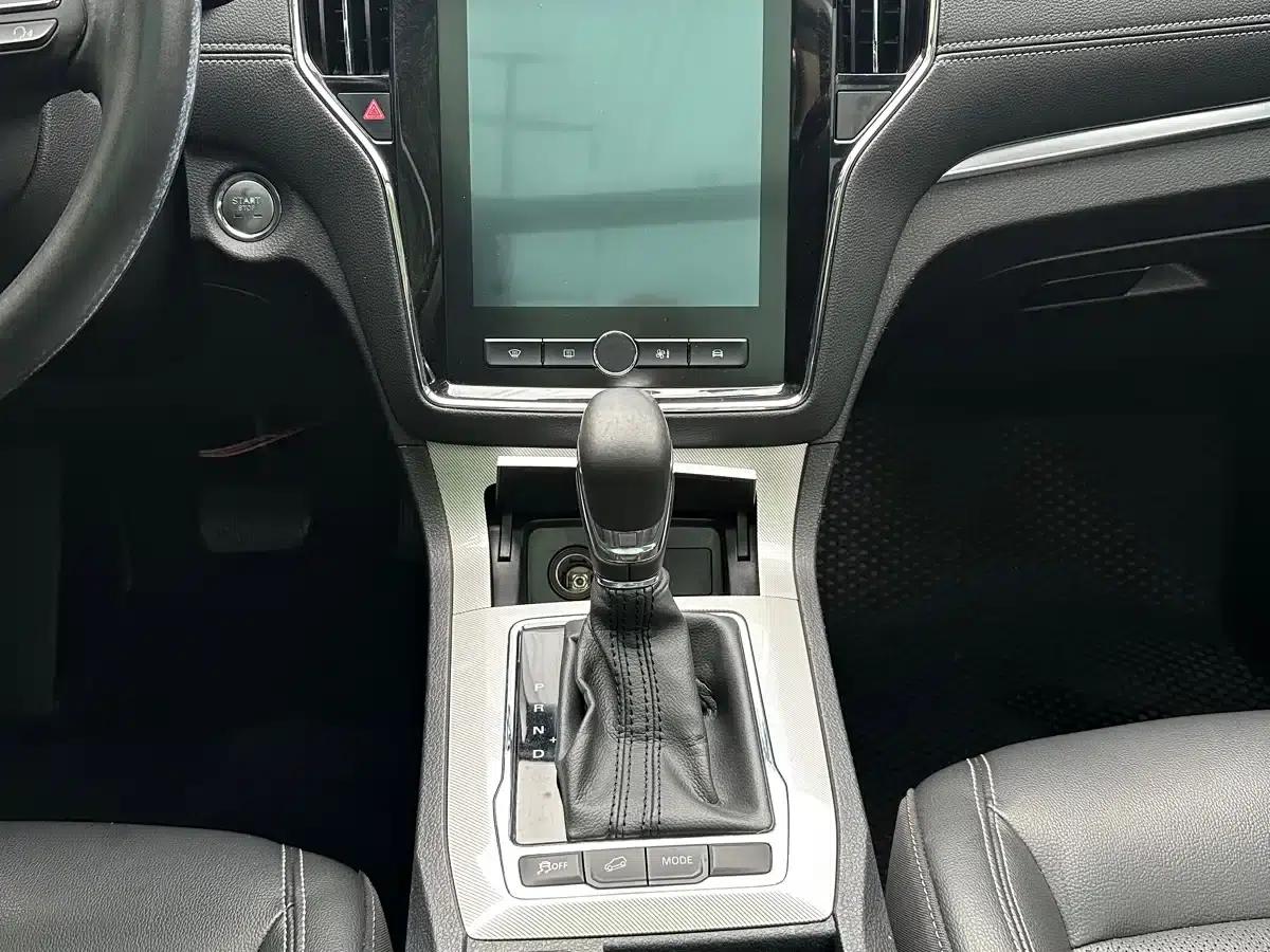 Roewe RX5 New Energy 2018 eRX5 50T Hybrid Premium Edition — миниатюра 10
