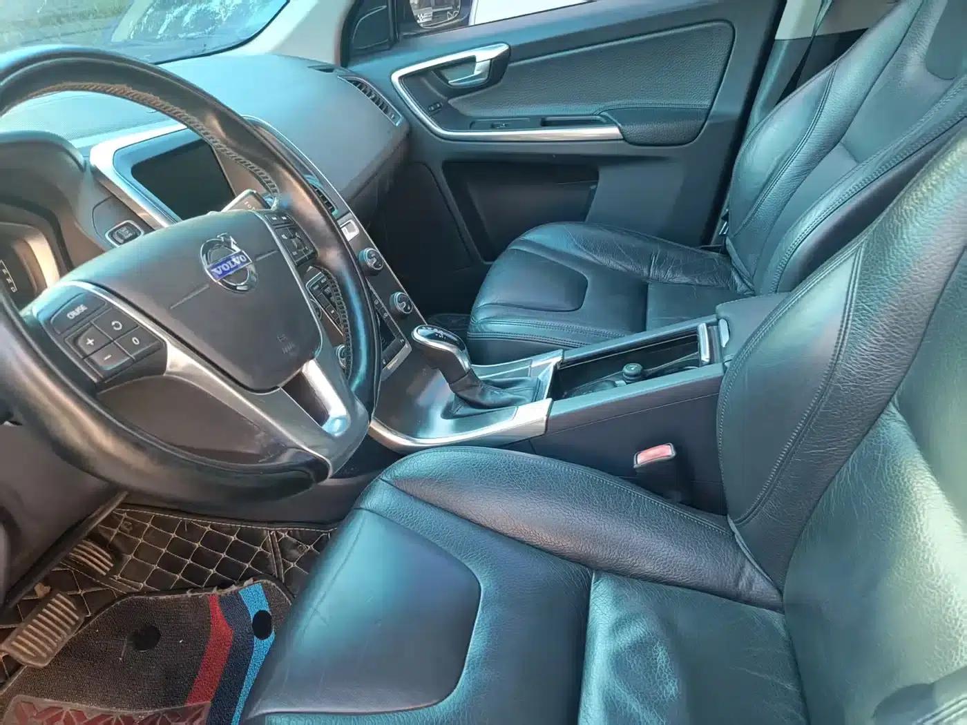 2014 Volvo XC60 Imported T5 Smart Edition — миниатюра 6
