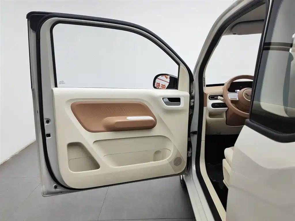 Hongguang MINIEV 2024 Third Generation 215km/h Advanced Edition — миниатюра 8