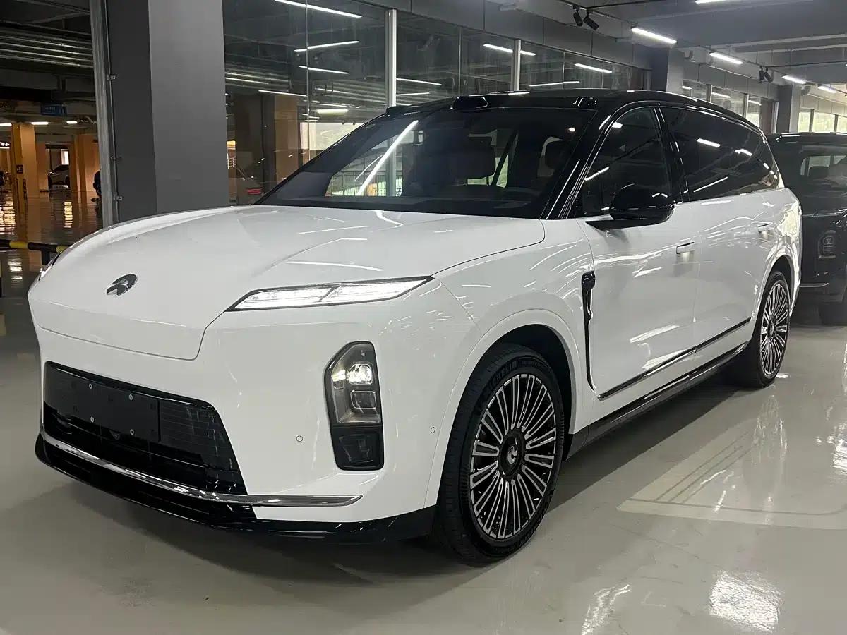 NIO ES8 2026 Model Six-Seat Executive Luxury Edition — миниатюра 1