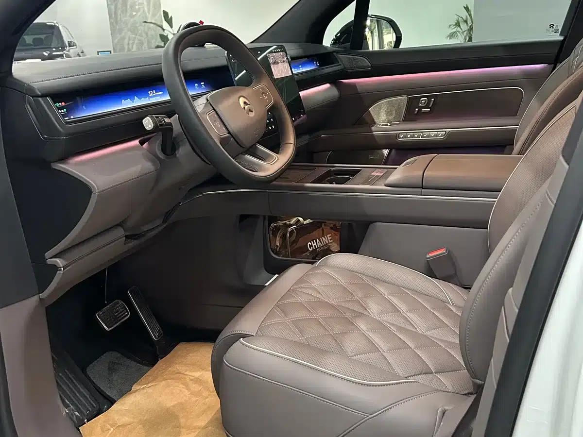 NIO ES8 2026 Model Six-Seat Executive Luxury Edition — миниатюра 3