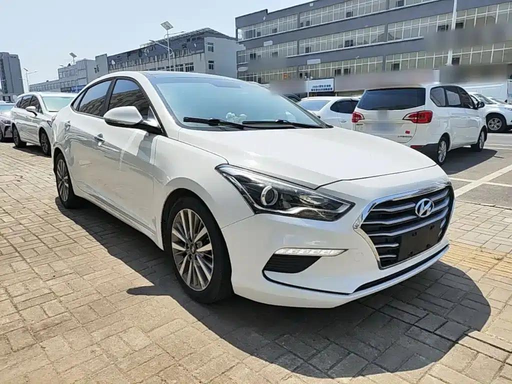 Hyundai Mistra 2017 1.8L Automatic Premium DLX (National V Emission Standard) — миниатюра 4