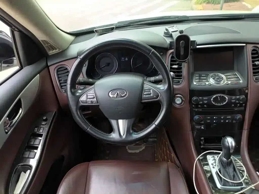 Infiniti QX50 2015 2.5L Enjoy Edition — миниатюра 3