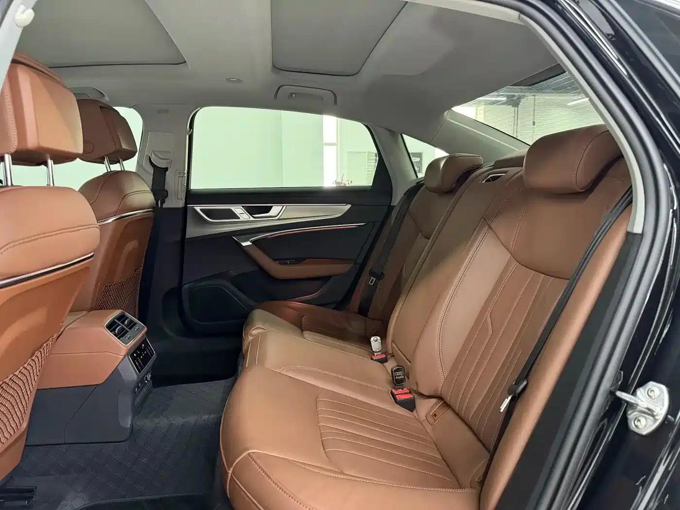 Audi A6L 2024 45 TFSI Premium Elegance — миниатюра 13