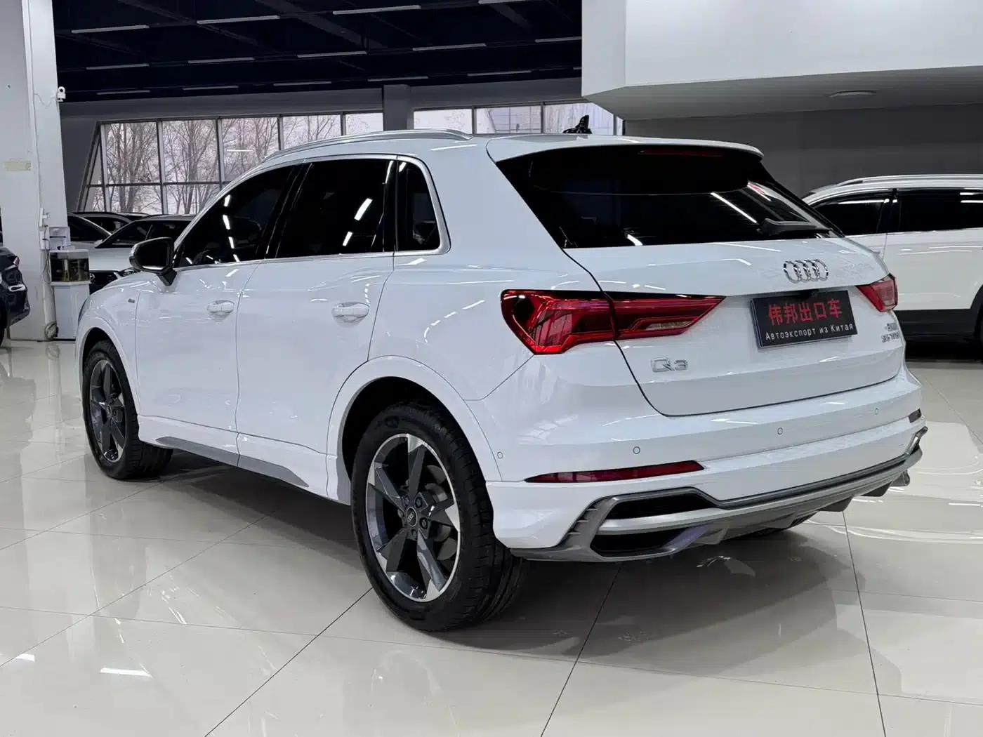 Audi Q3 2022 35 TFSI Fashion Dynamic Edition — миниатюра 4