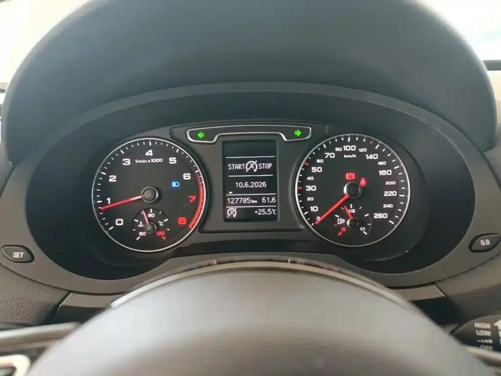 Audi Q3 2015 35 TFSI Comfort — миниатюра 12