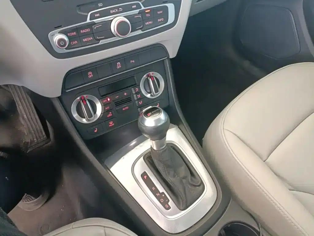 Audi Q3 2015 35 TFSI Comfort — миниатюра 14