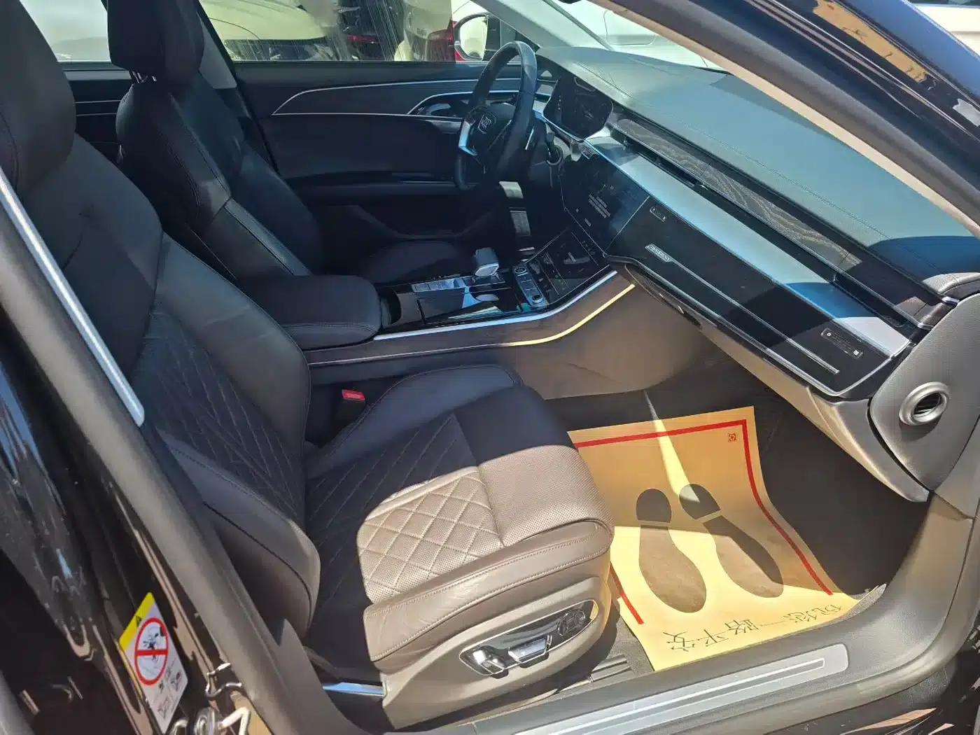 2022 Audi A8 A8L 50 TFSI quattro Comfort Edition — миниатюра 5