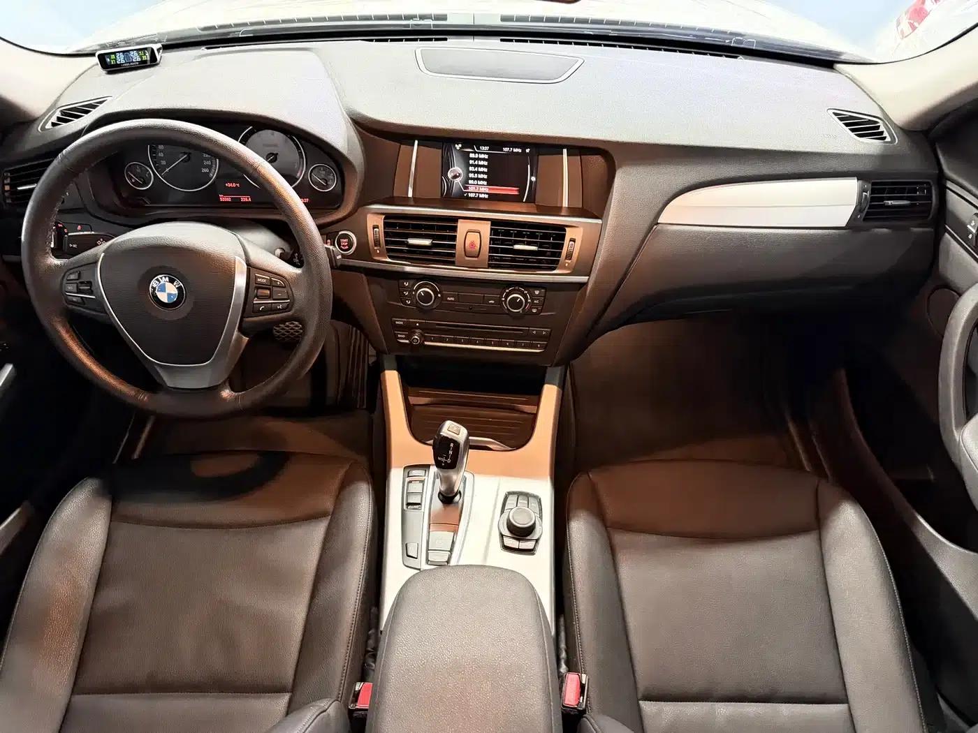 2016 BMW X3 sDrive20i (Imported) — миниатюра 4