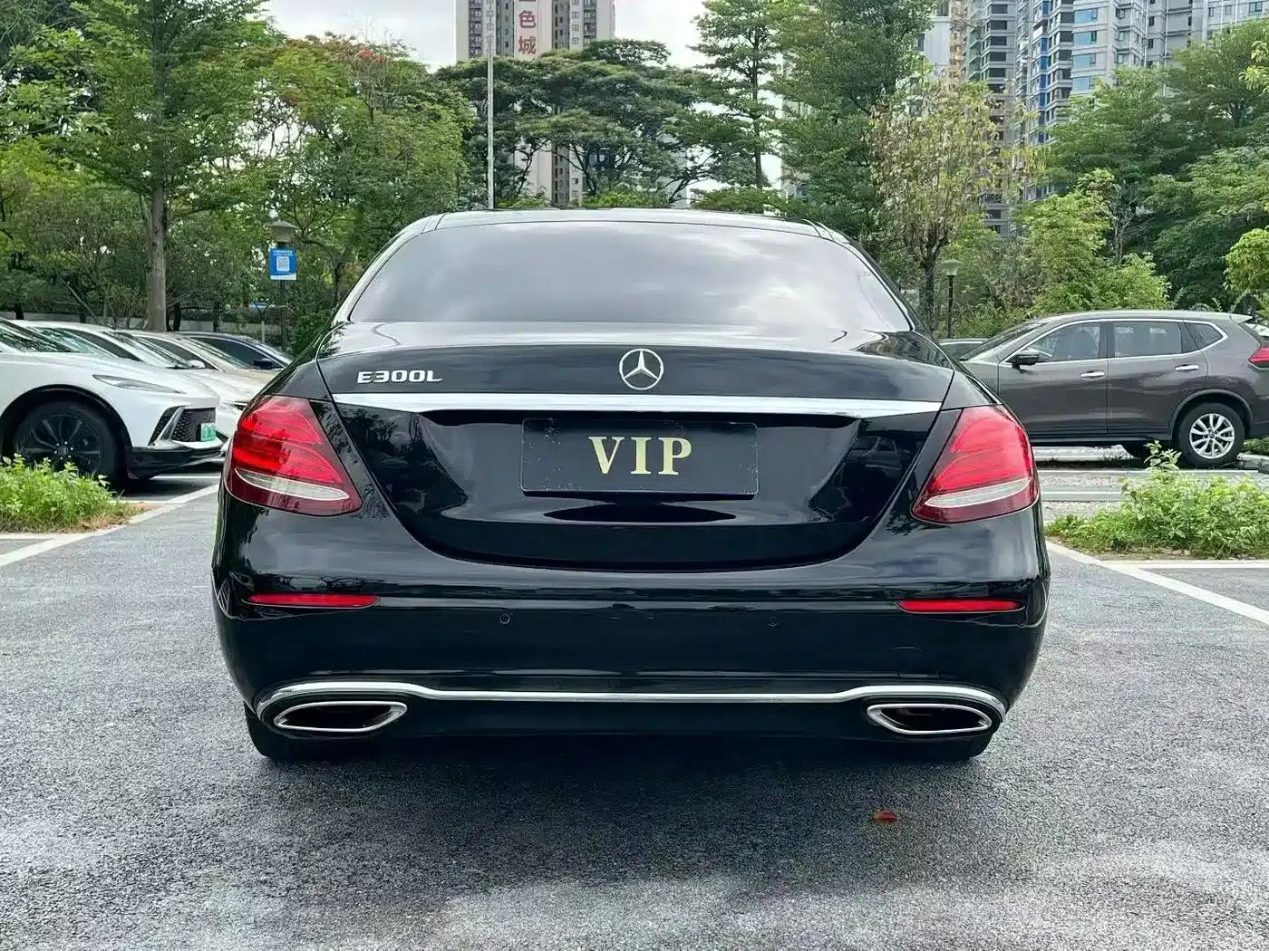 2016 Mercedes-Benz E-Class E 300 L Fashion Edition — миниатюра 8