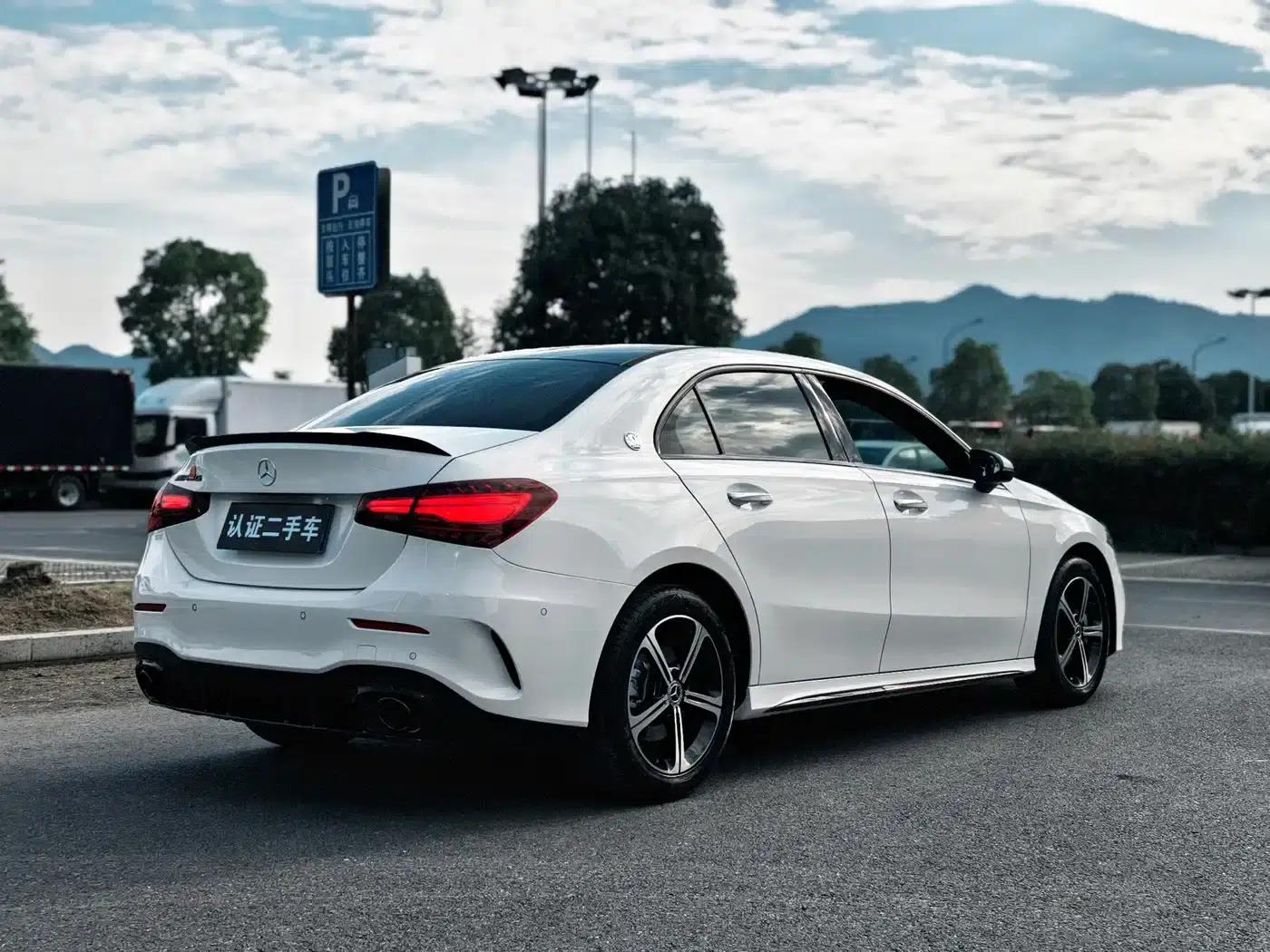 Mercedes-Benz A-Class 2025 Facelift A 200 L Fashion Model — миниатюра 4