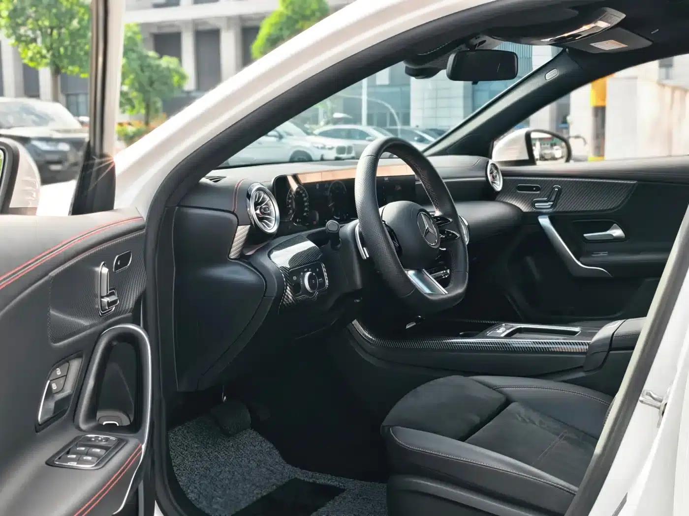 Mercedes-Benz A-Class 2025 Facelift A 200 L Fashion Model — миниатюра 8
