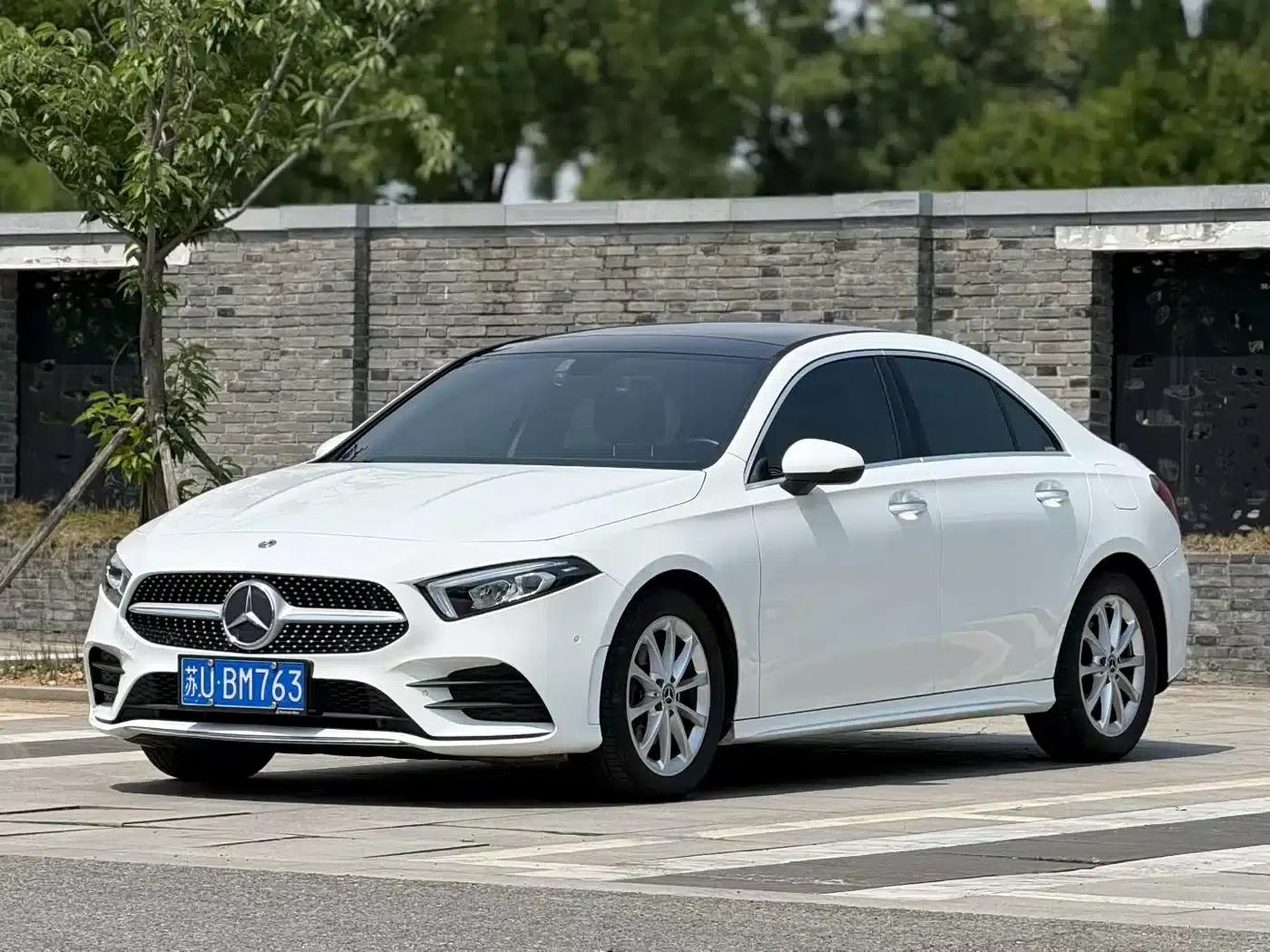 2019 Mercedes-Benz A-Class A 200 L Sport Sedan — миниатюра 1