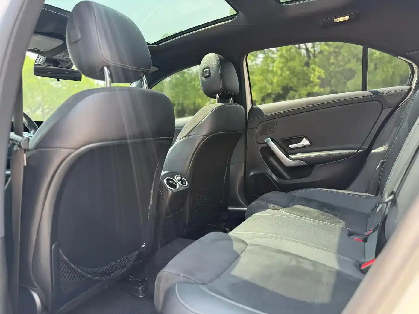 2019 Mercedes-Benz A-Class A 200 L Sport Sedan — миниатюра 6