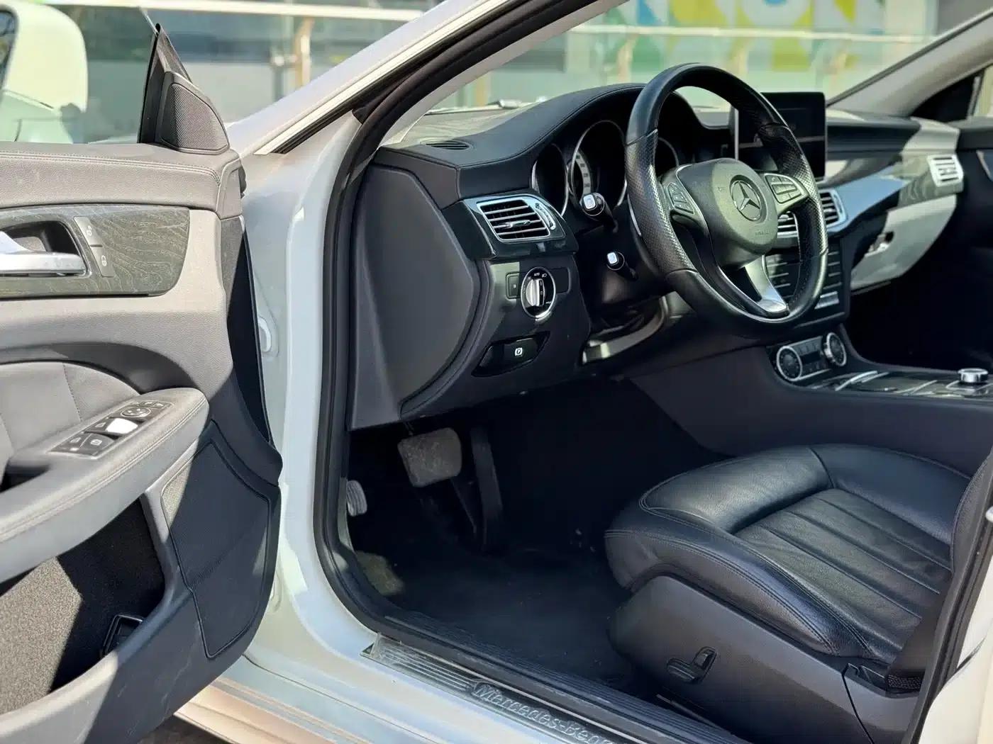 2015 Mercedes-Benz CLS 260 — миниатюра 11