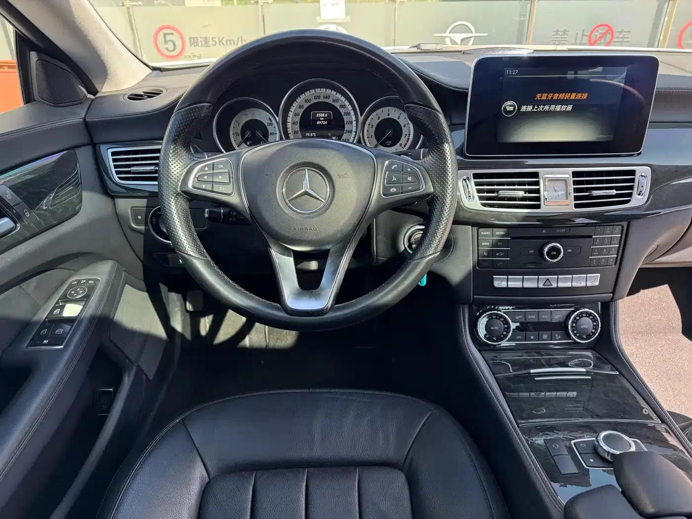 2015 Mercedes-Benz CLS 260 — миниатюра 15