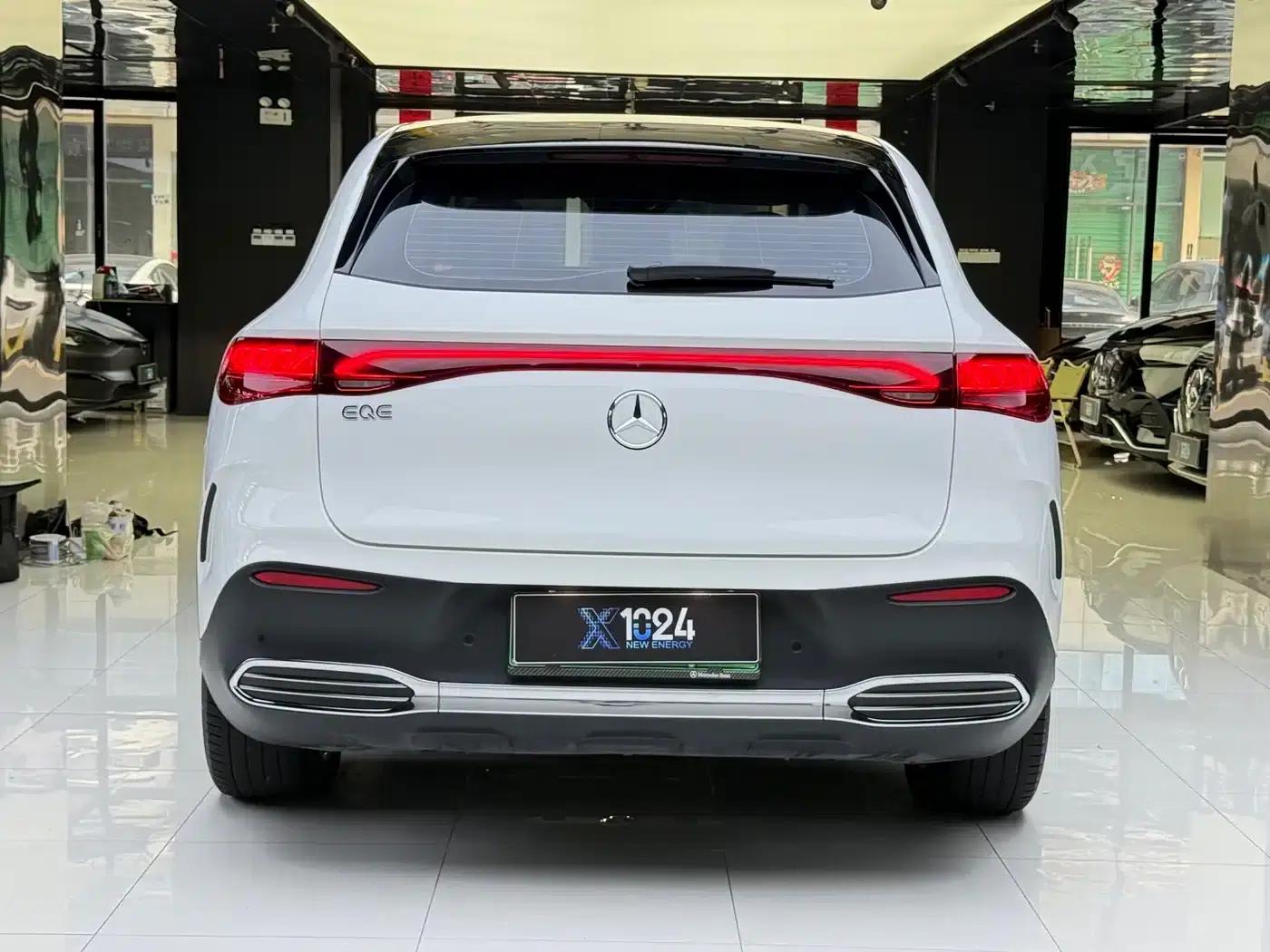 Mercedes-Benz EQE SUV 2023 350 4MATIC Luxury Edition — миниатюра 5