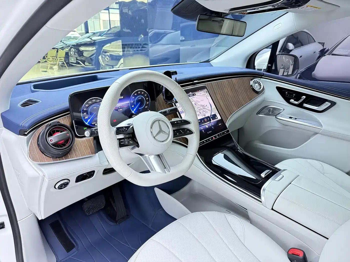 Mercedes-Benz EQE SUV 2023 350 4MATIC Luxury Edition — миниатюра 8