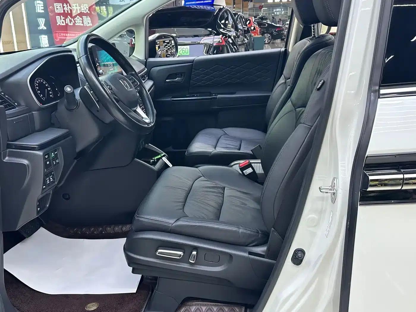 Elysion 2022 2.0L e:HEV Luxury Edition — миниатюра 4