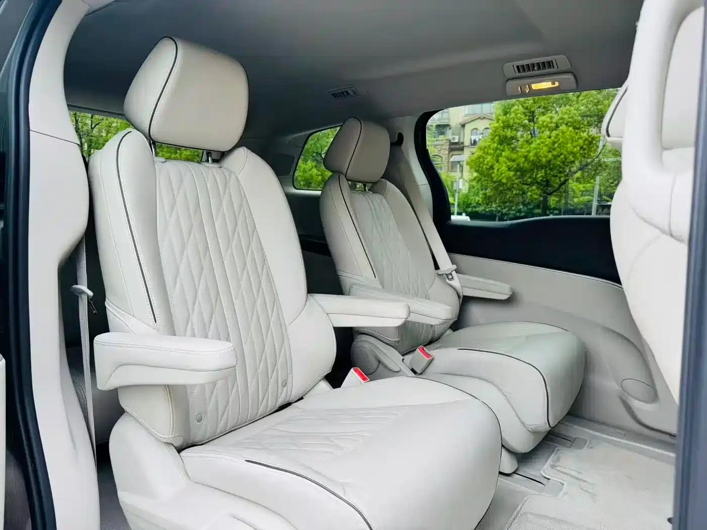 Buick GL8 2022 Land Business Class 652T Luxury — миниатюра 9