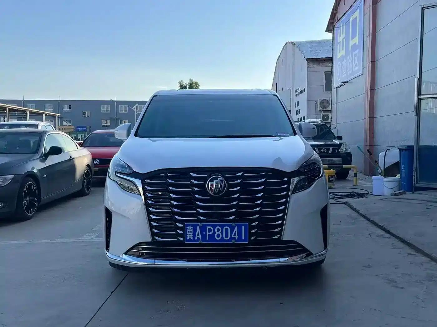 Buick GL8 2023 ES Luxury Comfort Edition — миниатюра 2