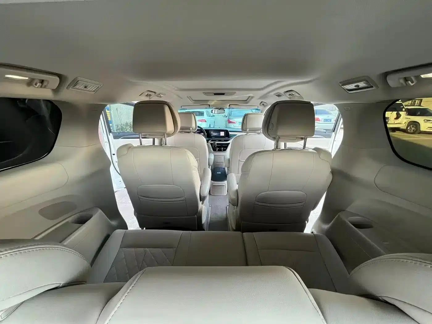 Buick GL8 2023 ES Luxury Comfort Edition — миниатюра 12