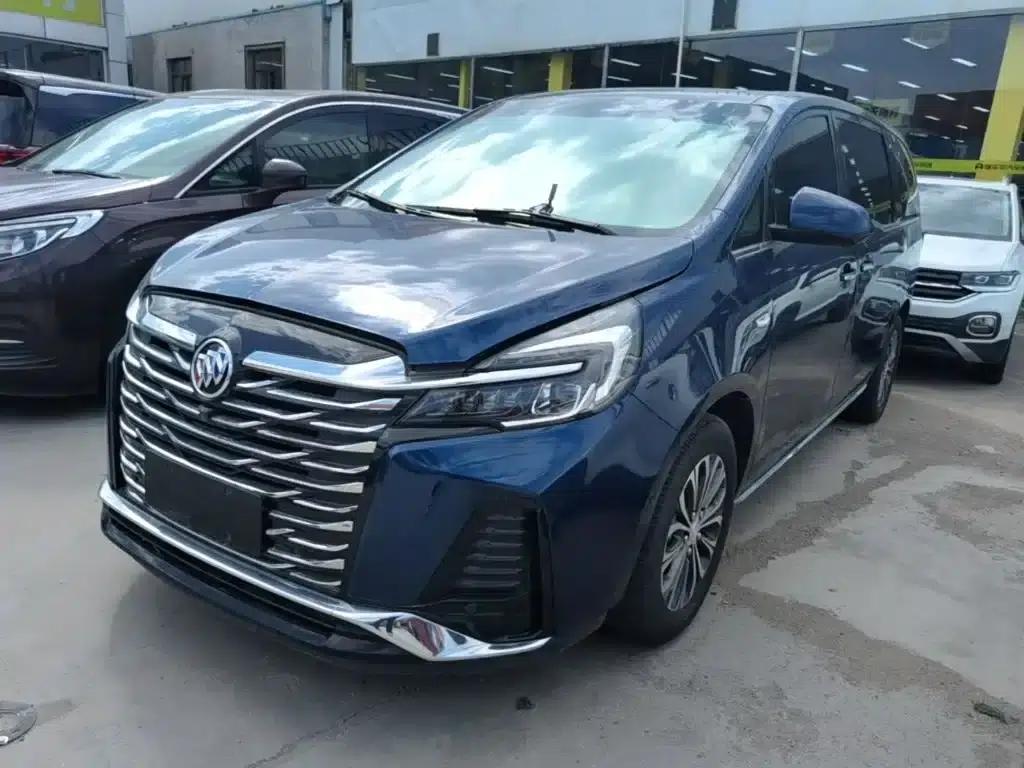 Buick GL8 2023 Land Business Class Premium Edition — миниатюра 2
