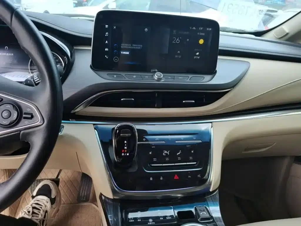 Buick GL8 2023 Land Business Class Premium Edition — миниатюра 13