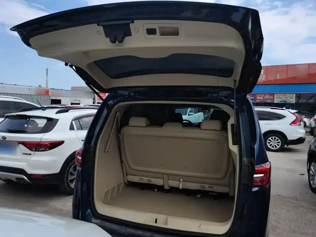 Buick GL8 2023 Land Business Class Premium Edition — миниатюра 19