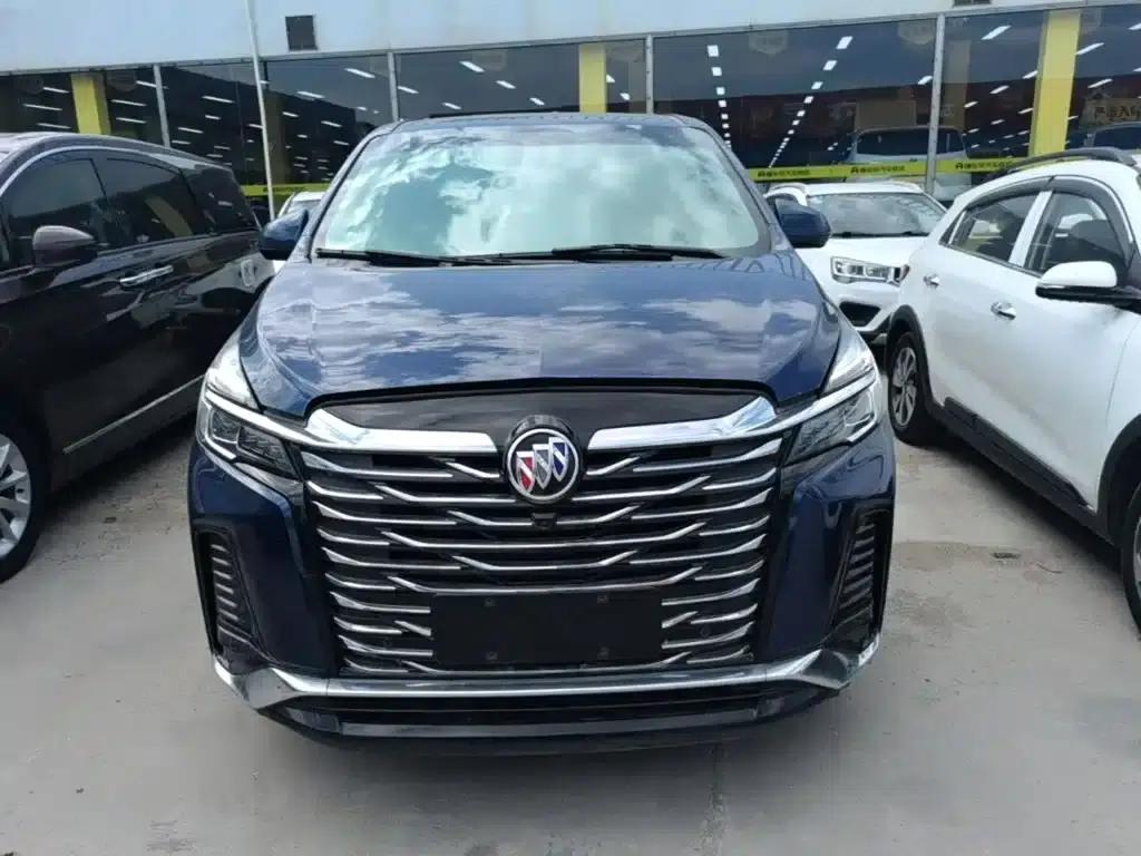 Buick GL8 2023 Land Business Class Premium Edition — миниатюра 3