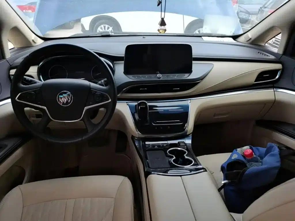 Buick GL8 2023 Land Business Class Premium Edition — миниатюра 10