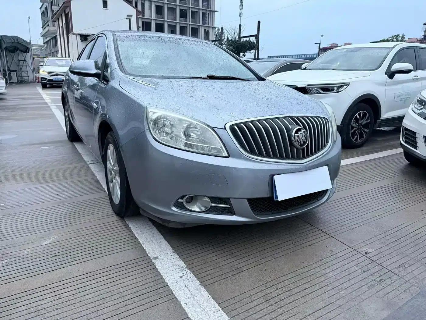 Buick Excelle GT 1.6L Manual Entry-Level Edition (2012) — миниатюра 3