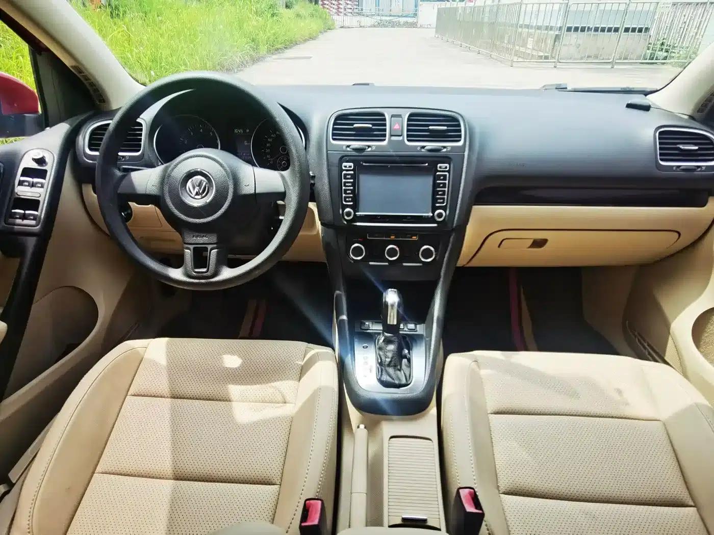 2012 Golf 1.6 Automatic Comfort — миниатюра 11