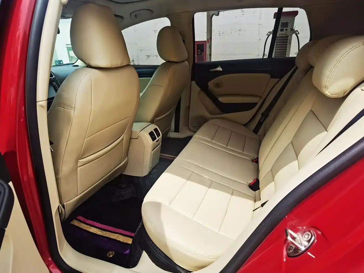 2012 Golf 1.6 Automatic Comfort — миниатюра 13