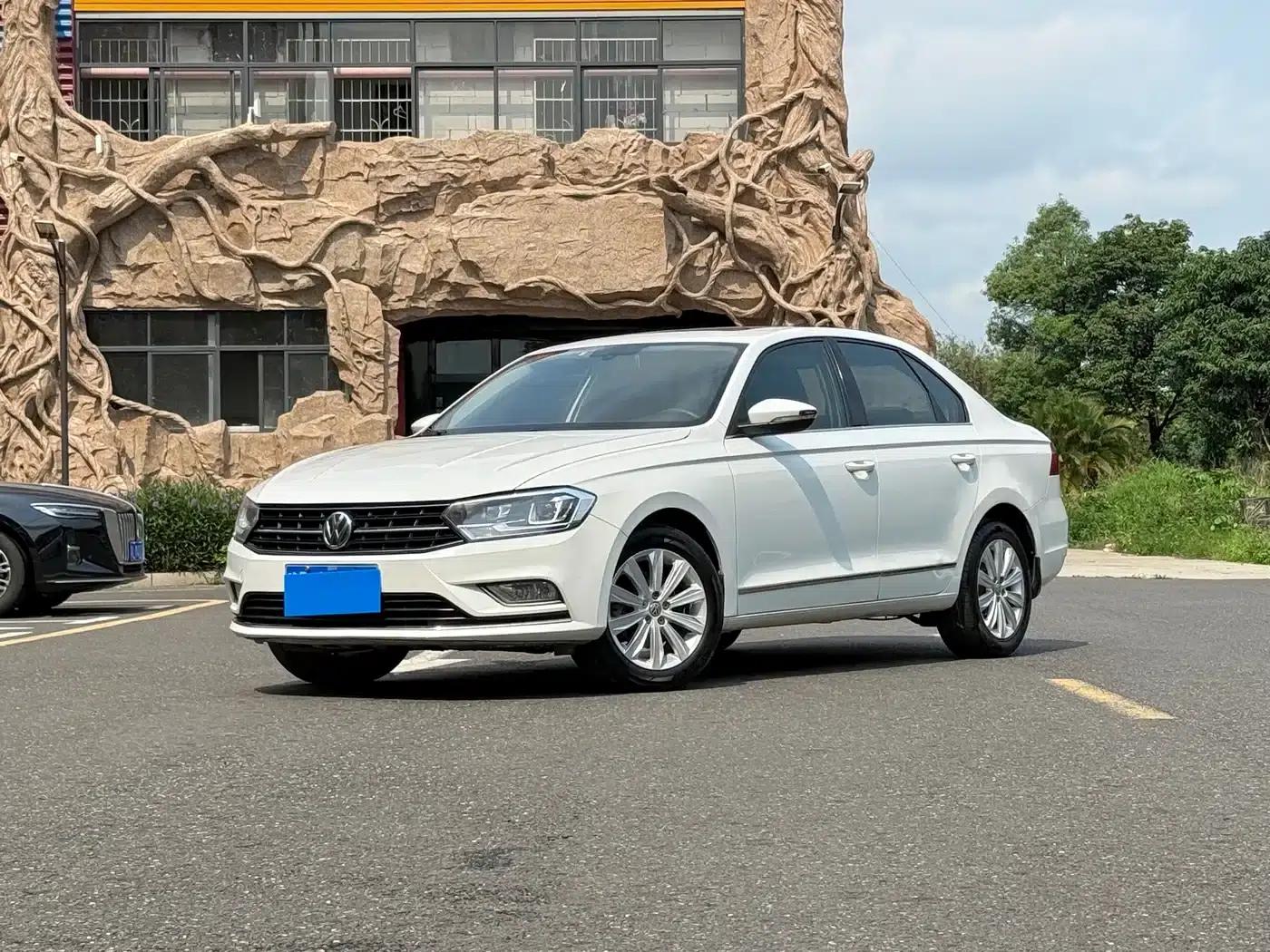 2018 Volkswagen Bora 1.5L Manual Comfort Model — миниатюра 1