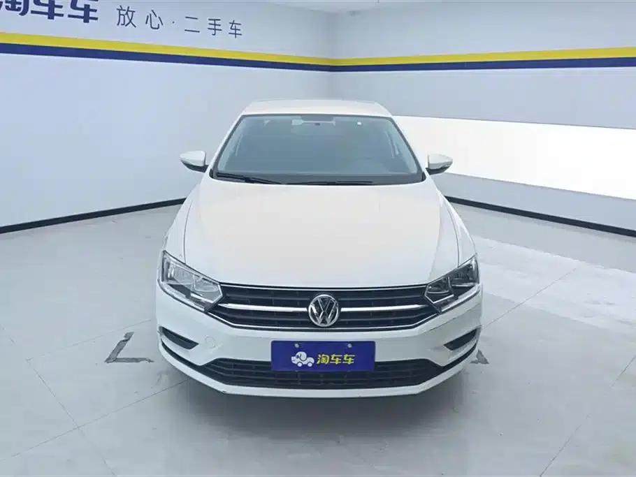 2019 Volkswagen Bora Facelift: Bora Legend 1.5L Automatic Fashion Model (China VI Emission Standard) — миниатюра 2