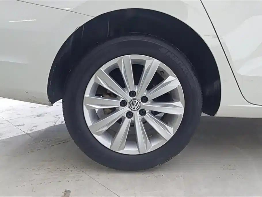 2019 Volkswagen Bora Facelift: Bora Legend 1.5L Automatic Fashion Model (China VI Emission Standard) — миниатюра 6