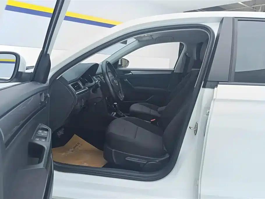 2019 Volkswagen Bora Facelift: Bora Legend 1.5L Automatic Fashion Model (China VI Emission Standard) — миниатюра 9