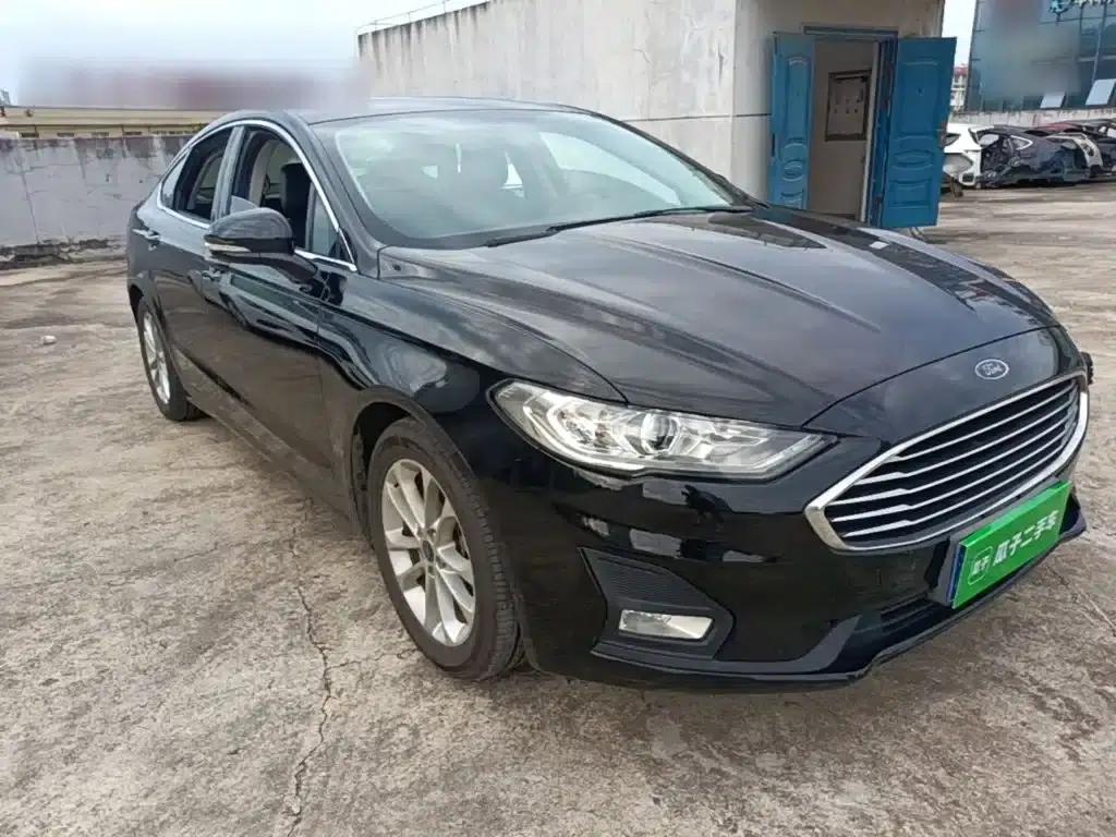 2018 Ford Mondeo EcoBoost 180 Intelligent Fashion Edition (China VI Emission Standard) — миниатюра 4