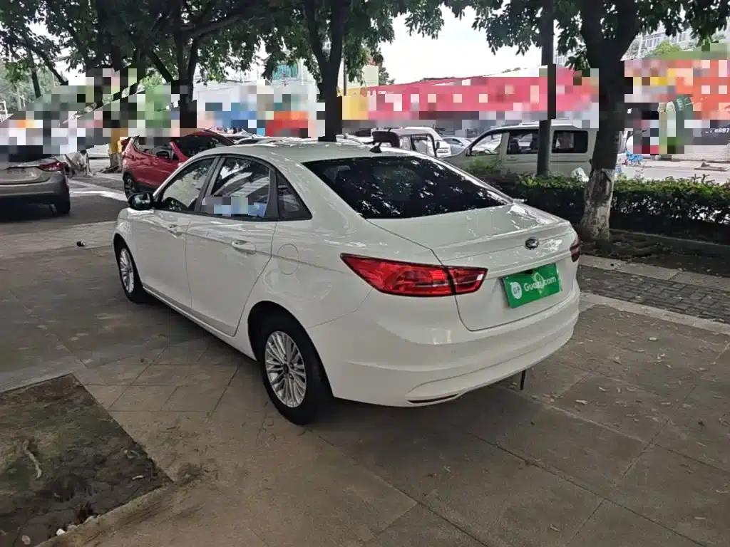 2017 Ford Focus Facelift 1.5L Manual Comfort Model — миниатюра 5