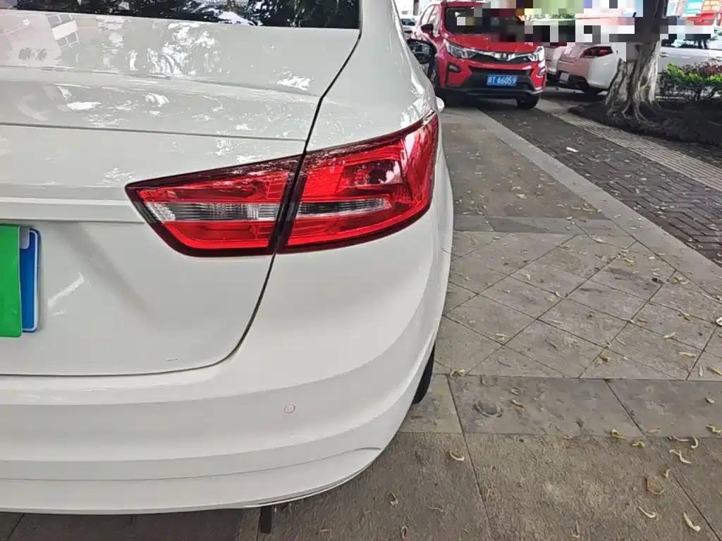 2017 Ford Focus Facelift 1.5L Manual Comfort Model — миниатюра 8