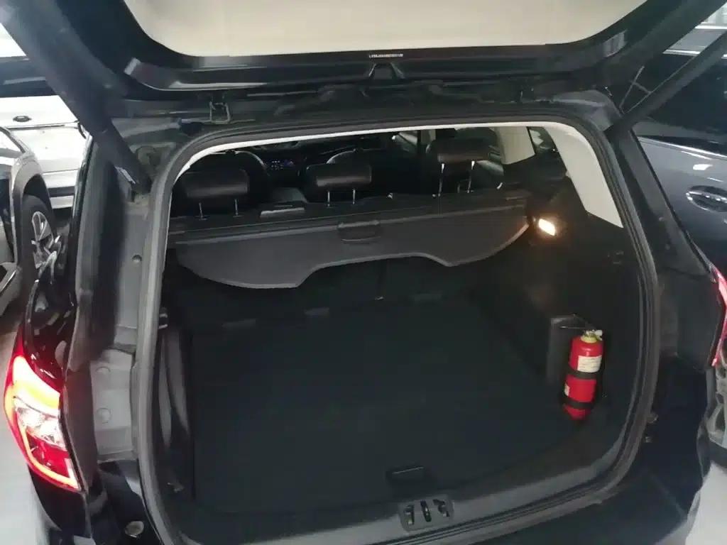 2017 Ford Kuga EcoBoost 245 AWD Luxury Edition — миниатюра 19