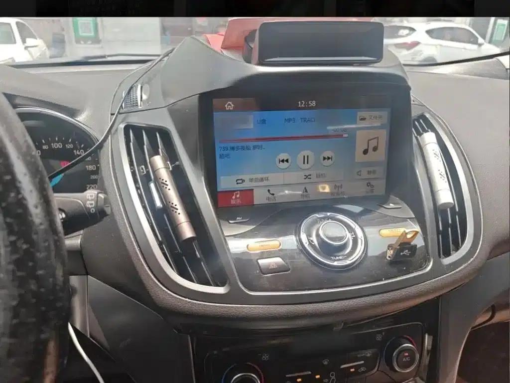 2017 Ford Kuga EcoBoost 180 2WD Elite Edition — миниатюра 13