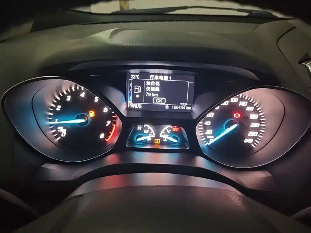 Ford Kuga 2013 1.6L GTDi AWD Elite — миниатюра 12