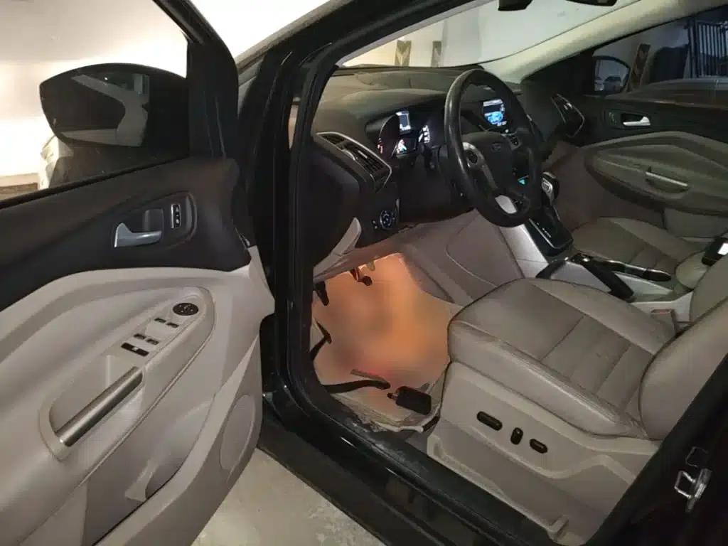 Ford Kuga 2013 1.6L GTDi AWD Elite — миниатюра 16