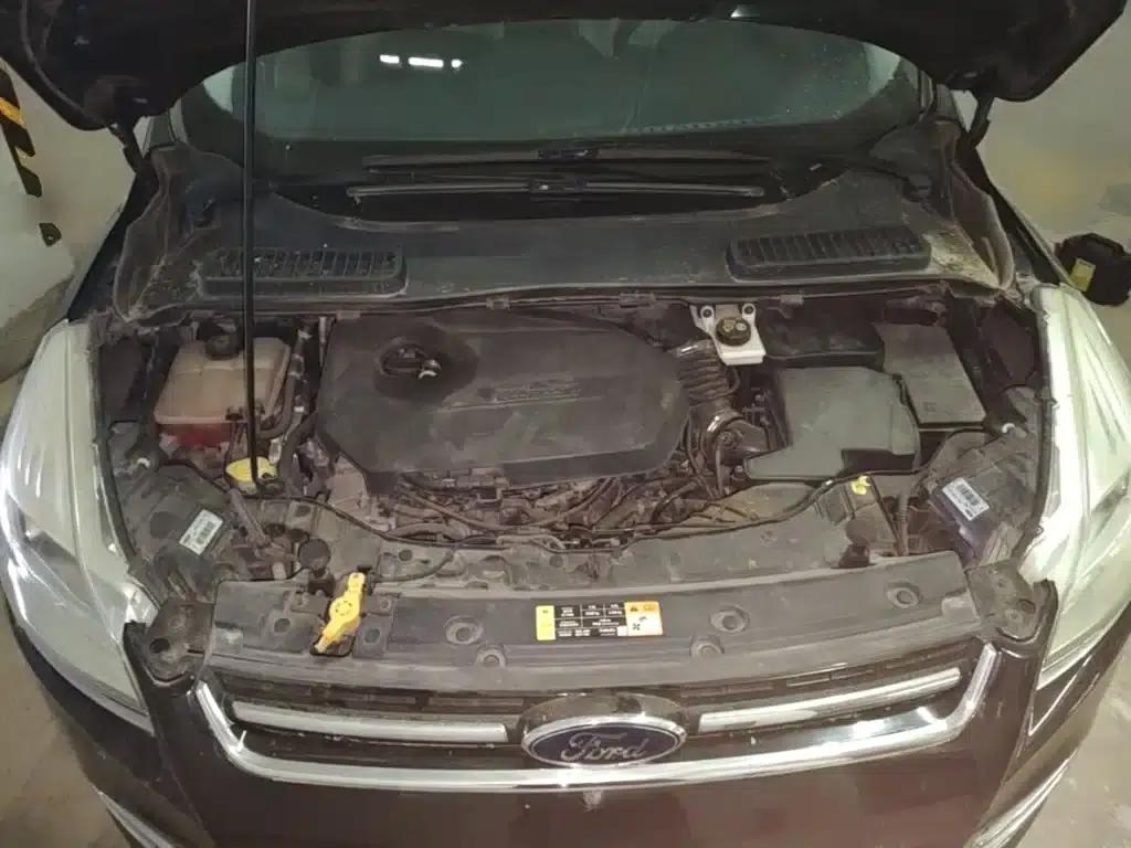 Ford Kuga 2013 1.6L GTDi AWD Elite — миниатюра 20